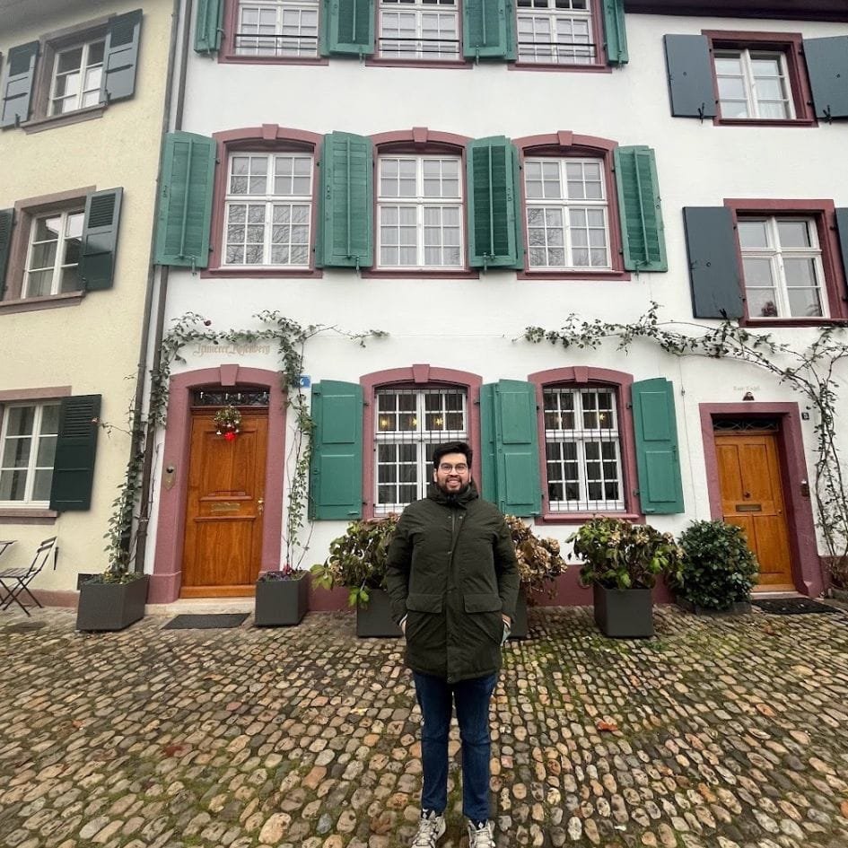 Profesor de espanol primitivo