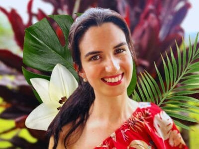 profesora de español de costa rica